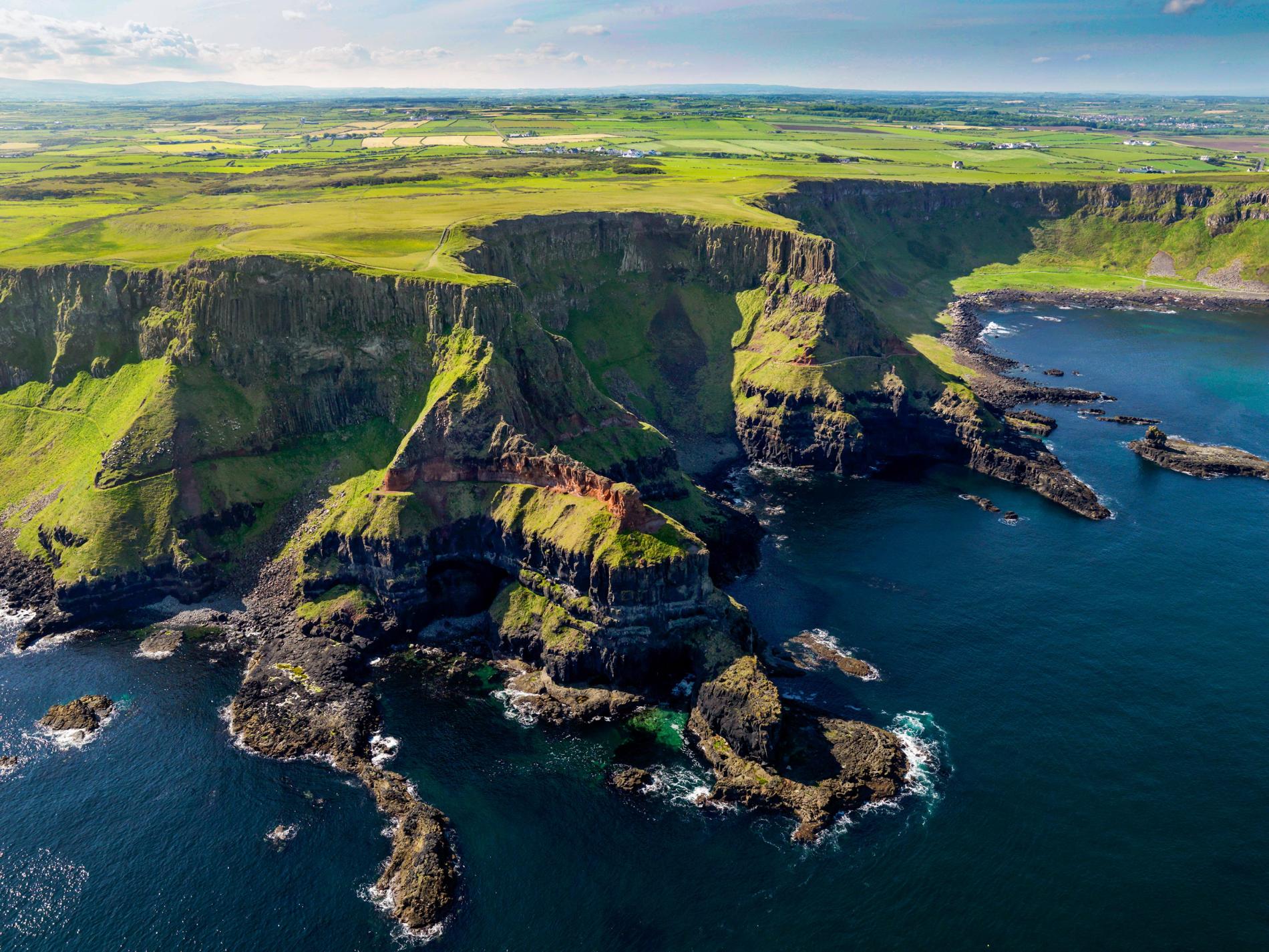 Top 5 Travel Destinations To Ireland And Hug The Nature Inviul